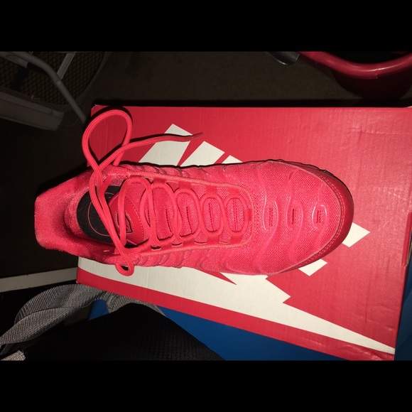 Red women’s Nike - Picture 3 of 3